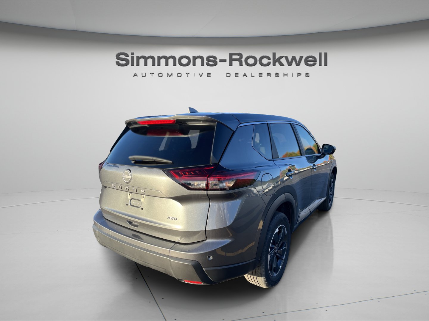 Used 2026 Nissan Rogue SV AWD/4WD image 5