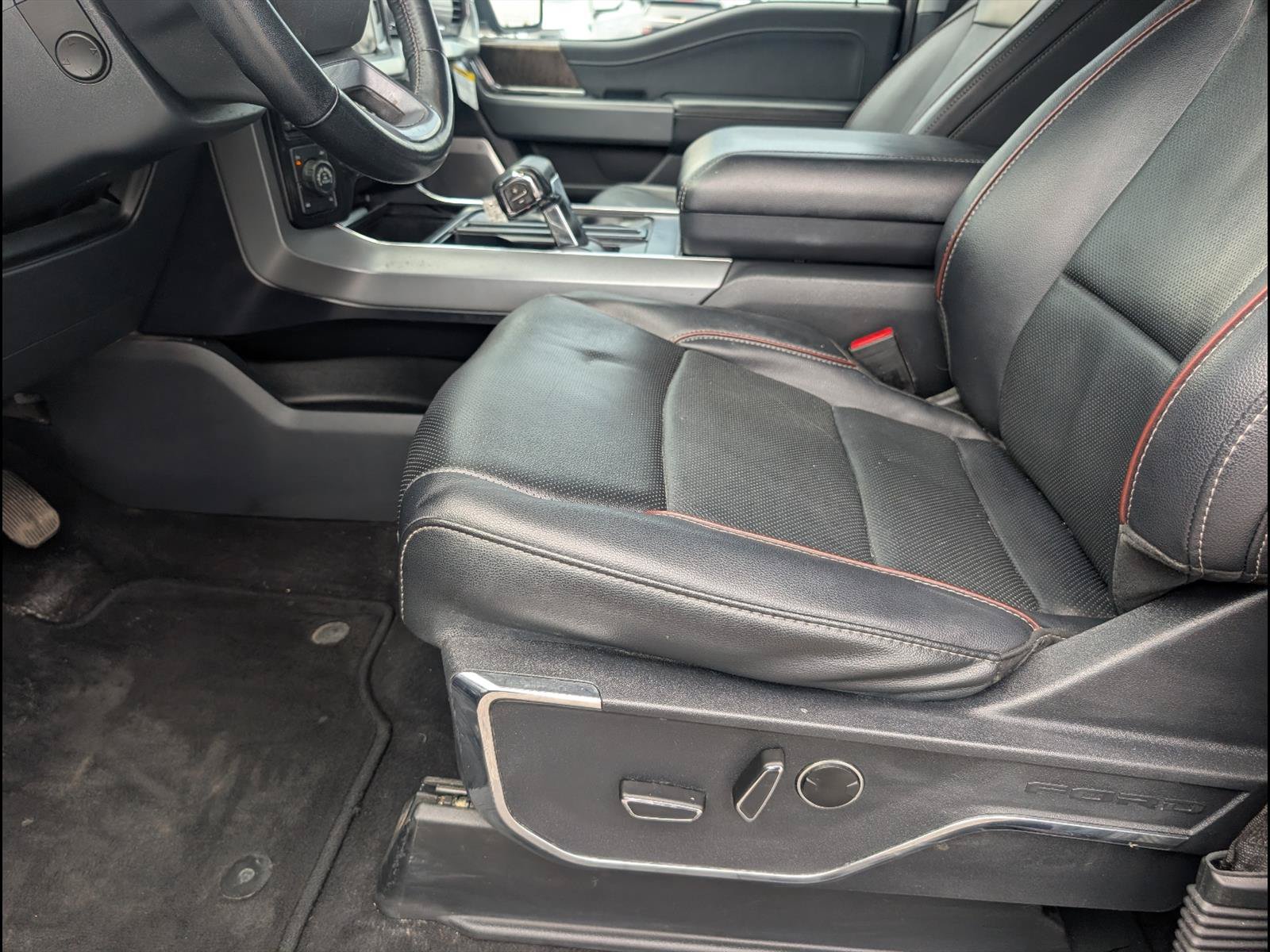 Used 2023 Ford F150 Lariat w/ Equipment Group 502A High AWD/4WD image 11