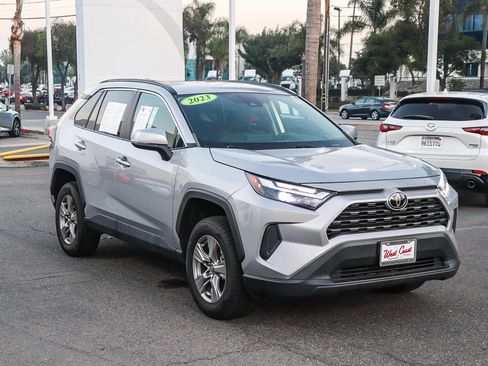 Used 2023 Toyota RAV4 XLE image 3