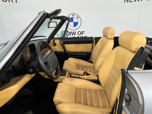 Used 1991 Alfa Romeo Spider Veloce RWD image 16