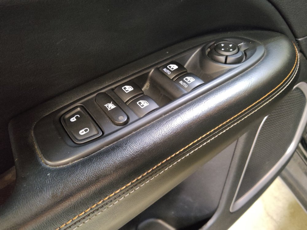 Used 2018 Jeep Compass Sport w/ Tech Group FWD image 27
