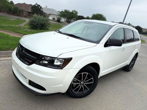 Used 2018 Dodge Journey SE w/ Popular Equipment Group FWD image 6