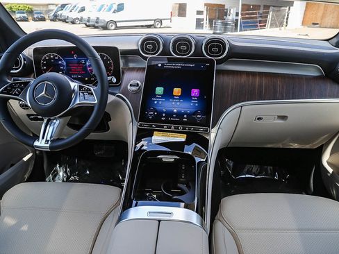 New 2026 Mercedes-Benz GLC 300 image 10