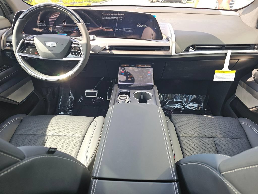 New 2027 Cadillac Vistiq Luxury AWD/4WD image 22