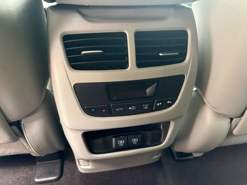 Used 2020 Acura MDX SH-AWD image 20