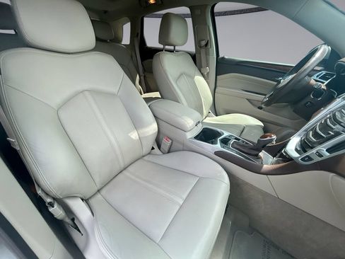 Used 2016 Cadillac SRX Premium FWD image 16