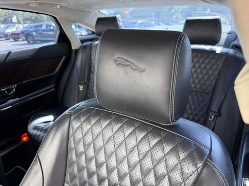 Used 2016 Jaguar XJ L Supercharged RWD image 23