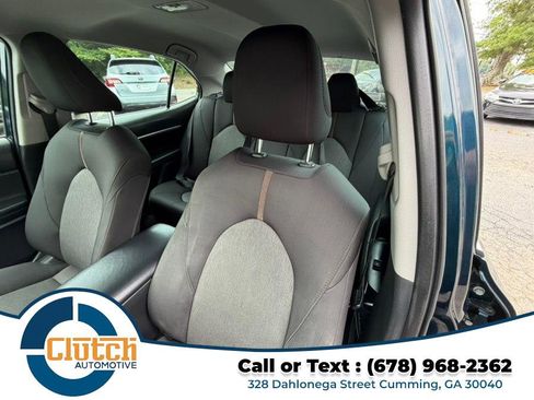 Used 2019 Toyota Camry LE FWD image 10