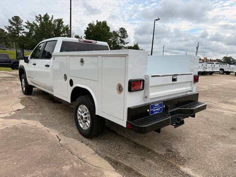 New 2026 GMC Sierra 2500 Pro w/ Convenience Package RWD image 3
