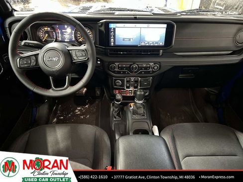 Used 2024 Jeep Wrangler Unlimited Rubicon w/ XTREMEE 35" Tire Package image 14