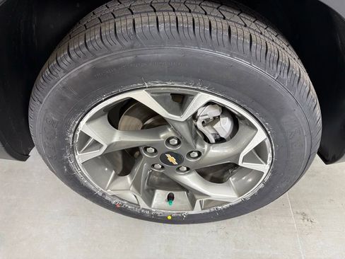 Used 2024 Chevrolet Trax LT image 12