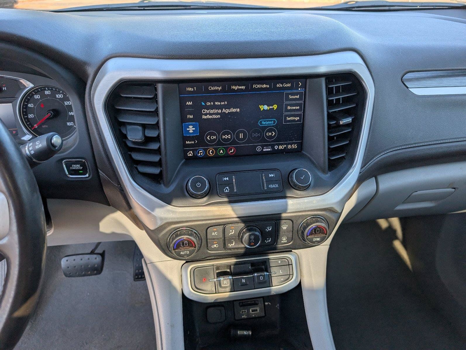 Used 2020 GMC Acadia SLT w/ Premium Package FWD image 16