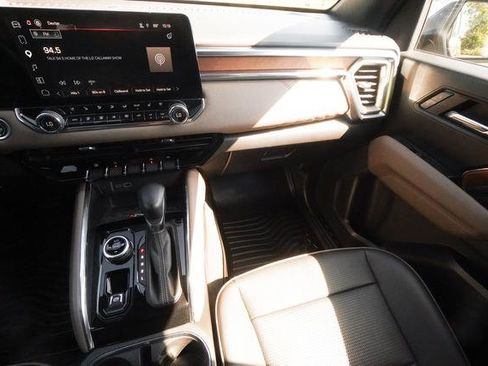 Used 2023 GMC Canyon Denali AWD/4WD image 11
