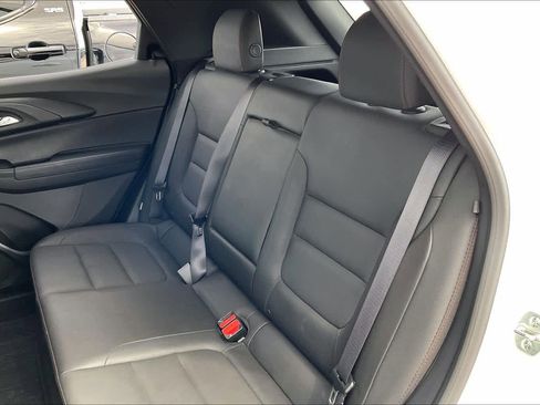 Used 2024 Chevrolet TrailBlazer RS w/ Driver Confidence Package FWD image 19