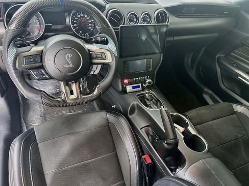 Used 2016 Ford Mustang Shelby GT350 w/ Technology Package RWD image 21