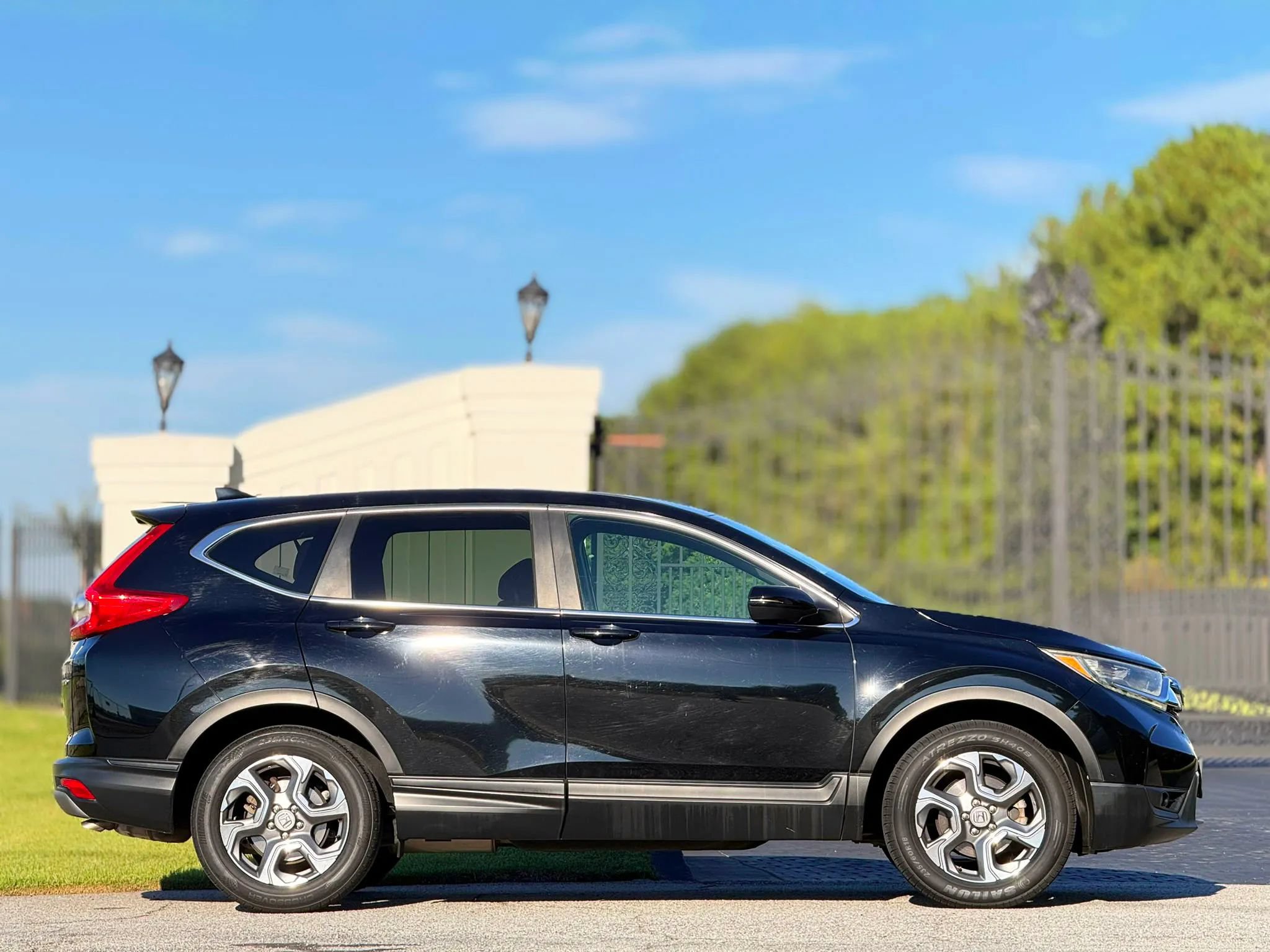 Used 2019 Honda CR-V EX image 6