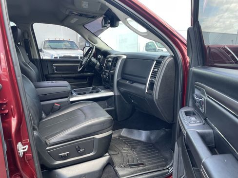 Used 2018 RAM 2500 Laramie w/ Sport Appearance Group AWD/4WD image 30