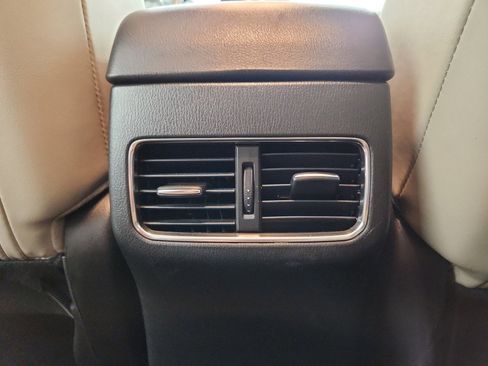 Used 2018 MAZDA CX-5 Touring w/ Preferred Equipment Package image 33