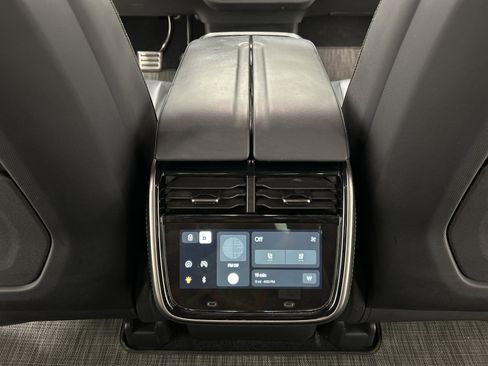 Used 2022 Rivian R1T Adventure image 28