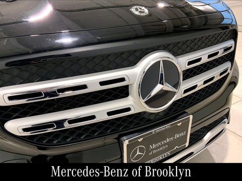 Certified 2023 Mercedes-Benz GLB 250 4MATIC image 31