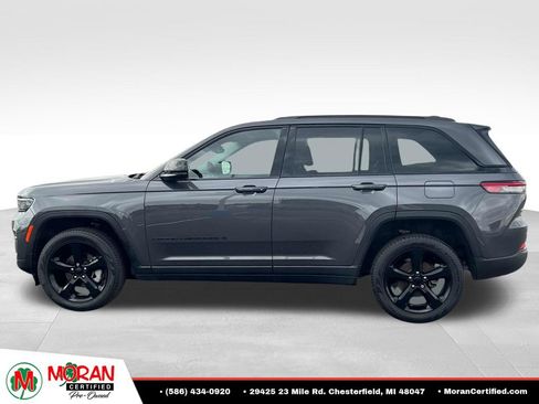 Used 2024 Jeep Grand Cherokee Limited w/ Black Appearance Package AWD/4WD image 2