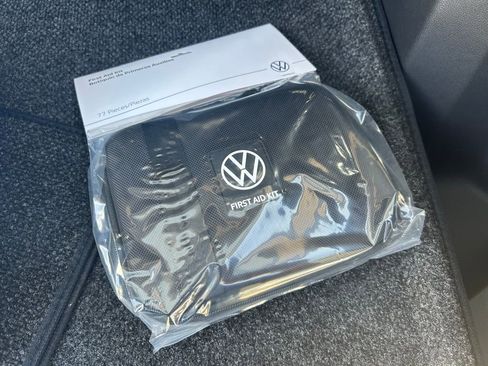 New 2026 Volkswagen Atlas Cross Sport SEL R-Line image 45