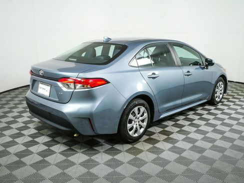 Used 2023 Toyota Corolla LE FWD image 3