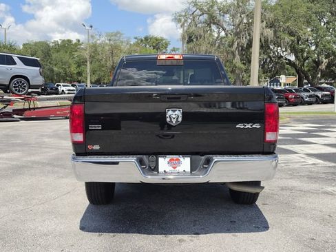 Used 2020 RAM 1500 Classic SLT AWD/4WD image 4