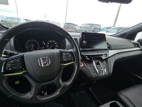 Used 2025 Honda Odyssey Sport-L image 7