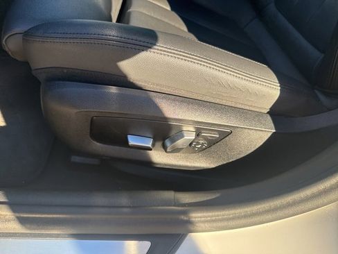 Used 2018 BMW 530i xDrive image 30