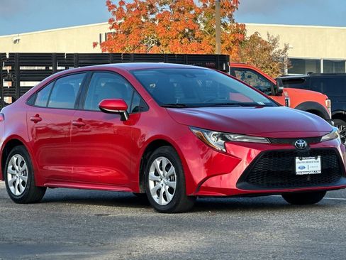 Used 2021 Toyota Corolla LE image 10