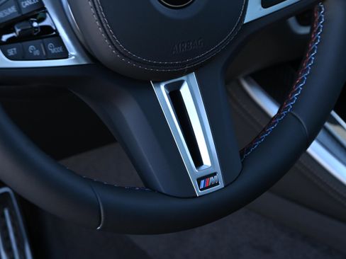 New 2026 BMW X5 M60i image 23