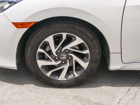 Used 2016 Honda Civic EX image 5