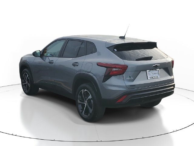 Certified 2026 Chevrolet Trax RS FWD image 3