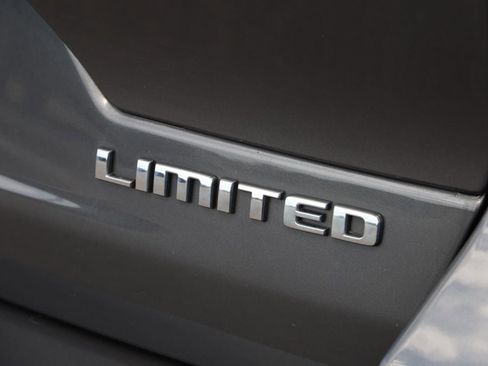 Used 2022 Jeep Grand Cherokee Limited image 61