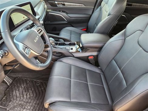 Used 2025 Kia Telluride SX image 12