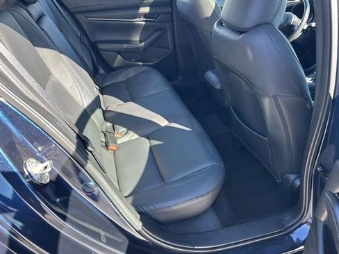 Used 2024 MAZDA MAZDA3 s image 25