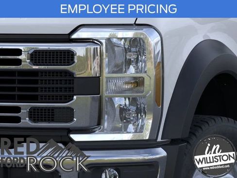 New 2025 Ford F550 4x4 Regular Cab Super Duty w/ XL Chrome Package image 18