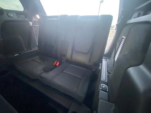 Used 2016 Land Rover Discovery Sport HSE image 22