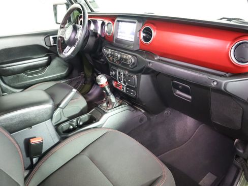 Used 2021 Jeep Gladiator Rubicon w/ Cold Weather Group image 54