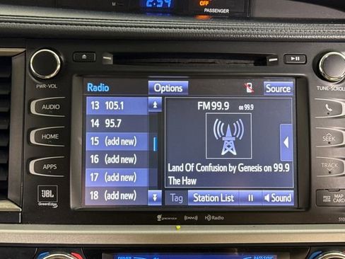 Used 2016 Toyota Highlander Limited image 27