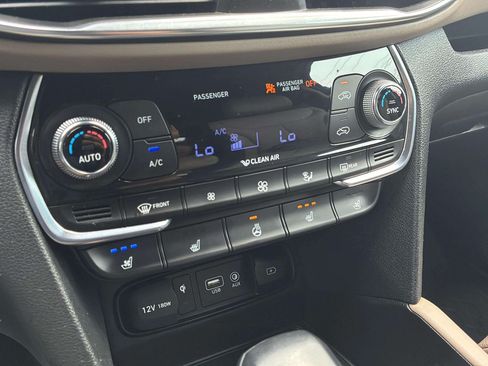 Used 2020 Hyundai Santa Fe Limited AWD/4WD image 26