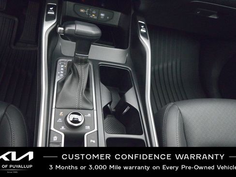 Certified 2025 Kia Sorento EX w/ Panoramic Sunroof Package AWD/4WD image 24