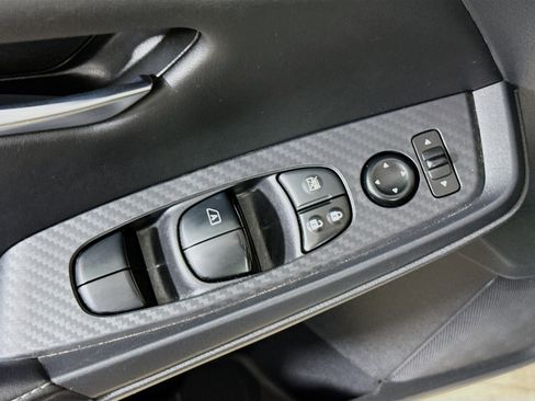 Used 2024 Nissan Sentra SV FWD image 20