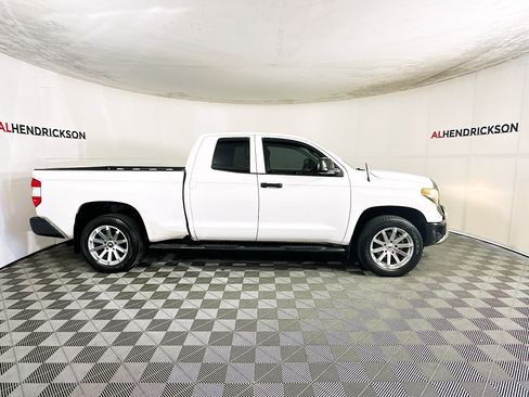 Used 2018 Toyota Tundra SR5 image 2