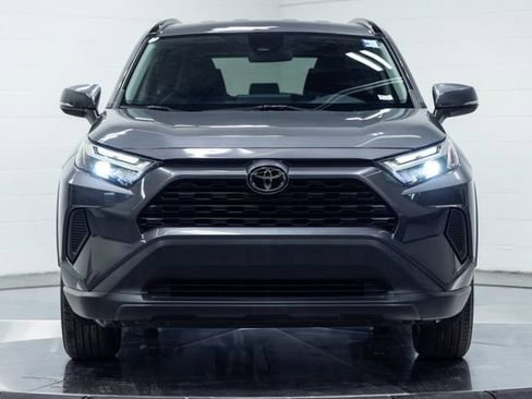Used 2022 Toyota RAV4 XLE image 5