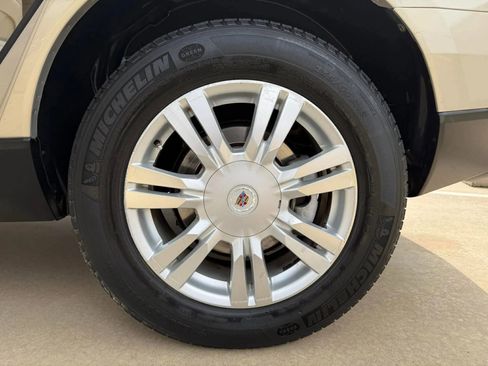 Used 2012 Cadillac SRX Luxury FWD image 29