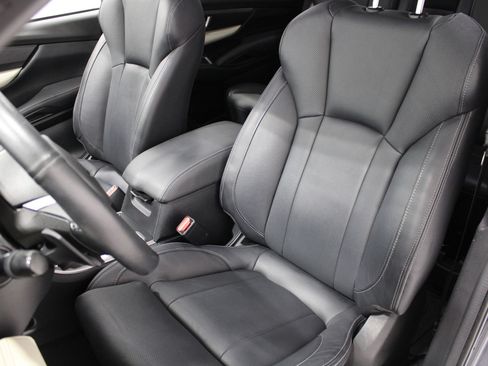Used 2022 Subaru Ascent Limited w/ Technology Package AWD/4WD image 14