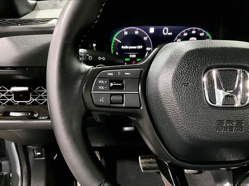 Used 2025 Honda Accord Sport image 24