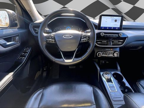 Used 2022 Ford Escape SEL image 3